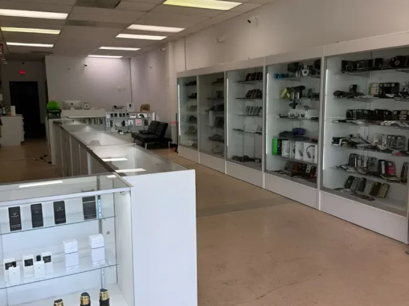 techfix shop front look
